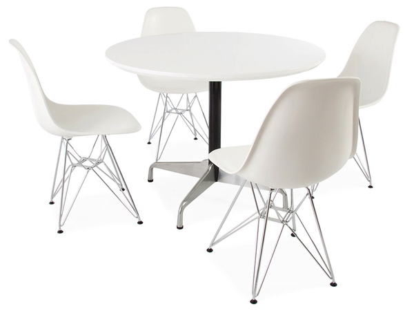 Eames table Contract and 4 chairs
